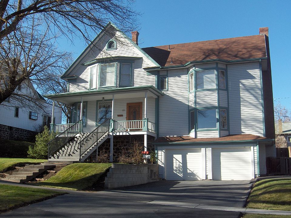 Front view (south facing)