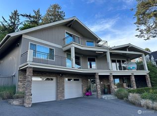 8559 85th Ave SE, Mercer Island, WA 98040