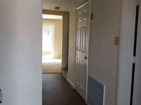 2nd image of 637 Corning Ct