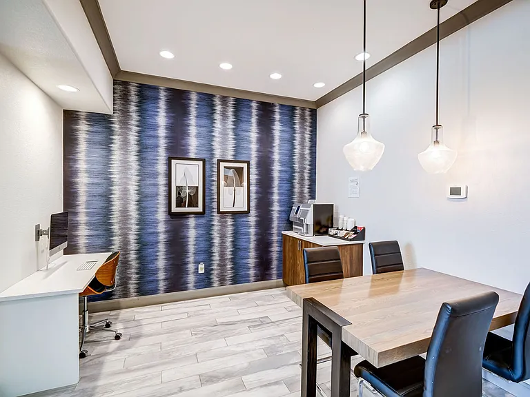 Creekside at Highlands Ranch — Photo 19