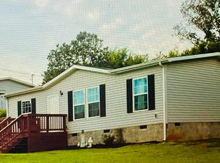 1006 Ashley Meadows Dr, Strawberry Plains, TN 37871