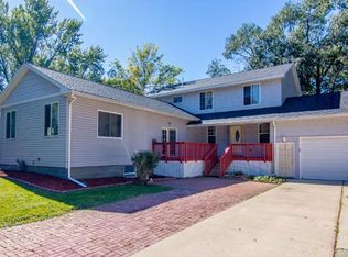 1811 Birmingham St, Saint Paul, MN 55109
