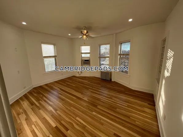 94 Berkshire St #2, Cambridge, MA 02141