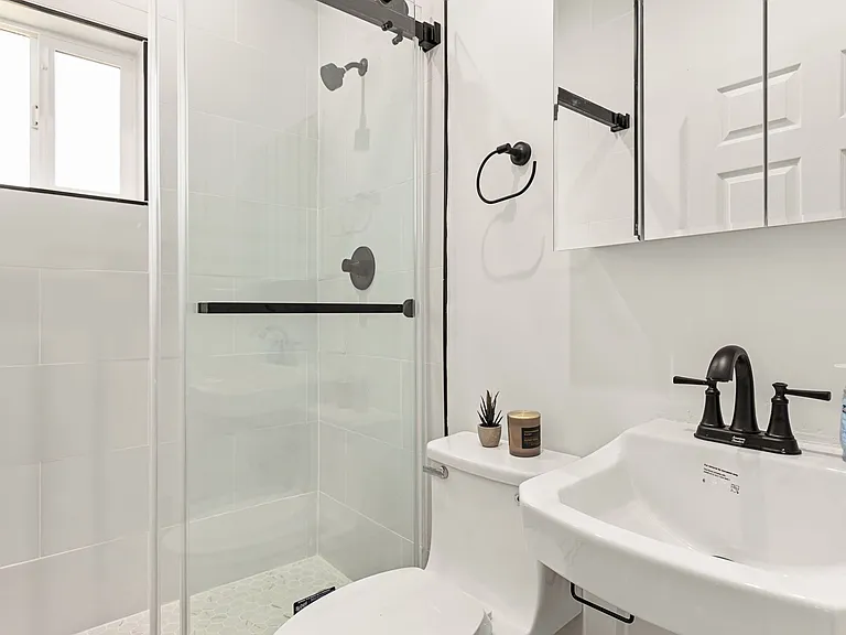 1736 Kelton Ave — Photo 34