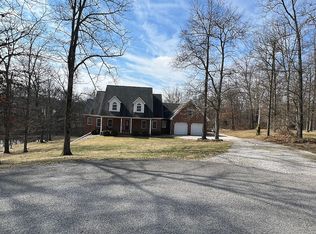 80 Blaine Ct, Brandenburg, KY 40108
