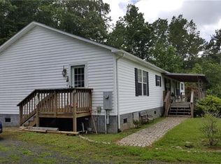 3 Altapass Trl, Spruce Pine, NC 28777