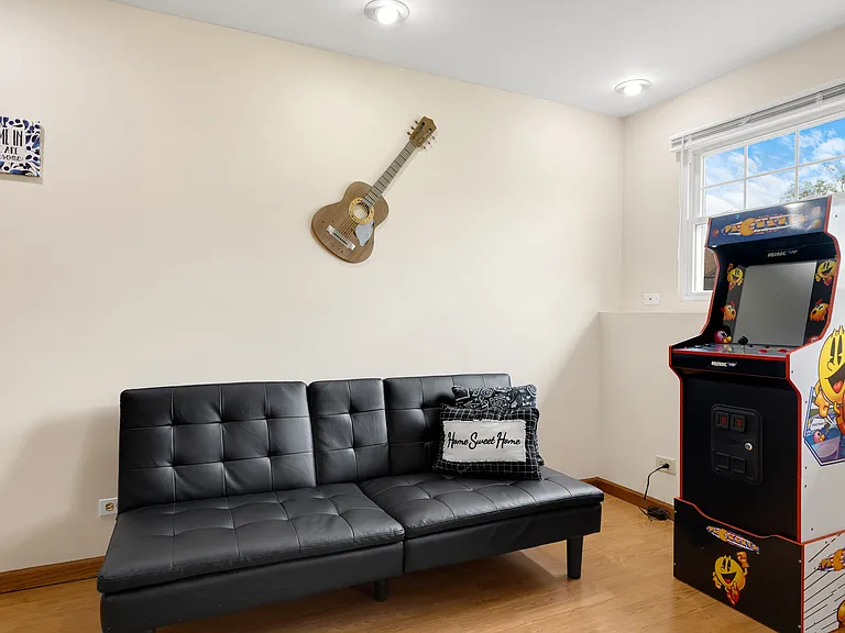 8 Juniper Ct — Photo 6