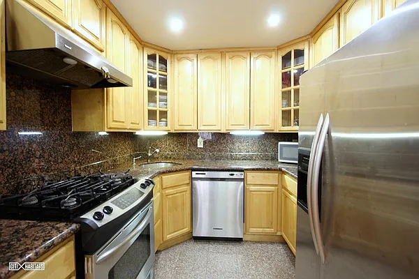 Rented by Citi Habitats | media 4