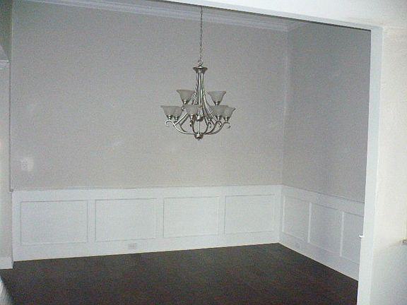 4th image of 1337 York Dr