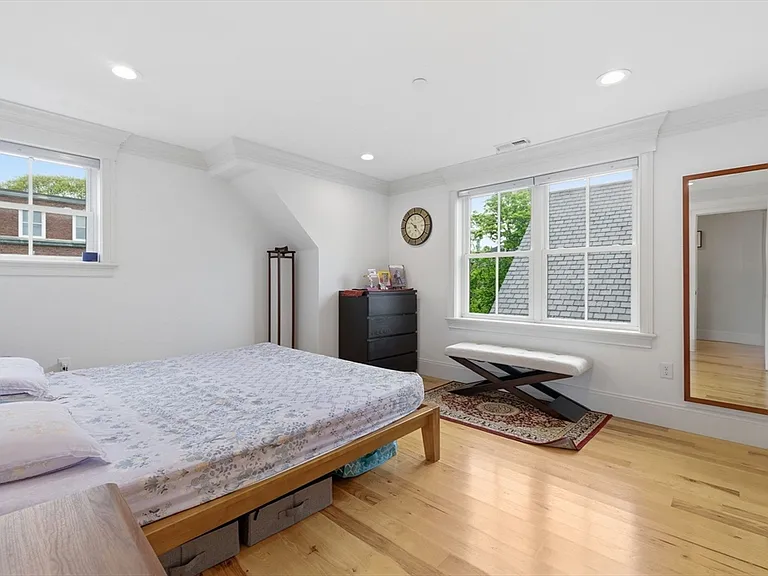 44 Evergreen St #3 — Photo 12