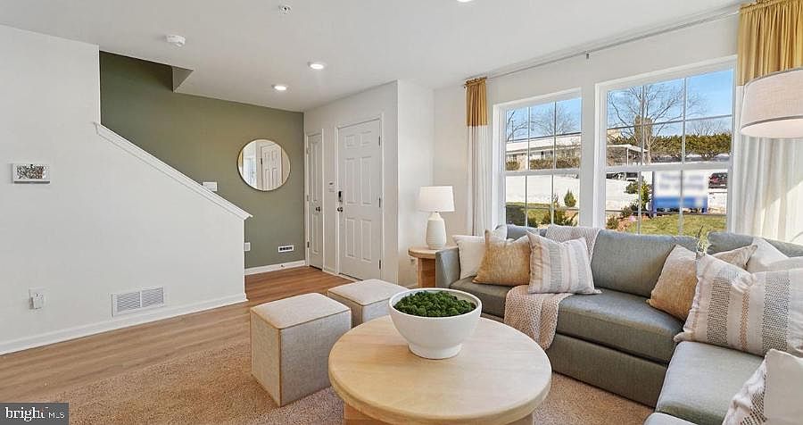 1st image of 116 Spencer Way