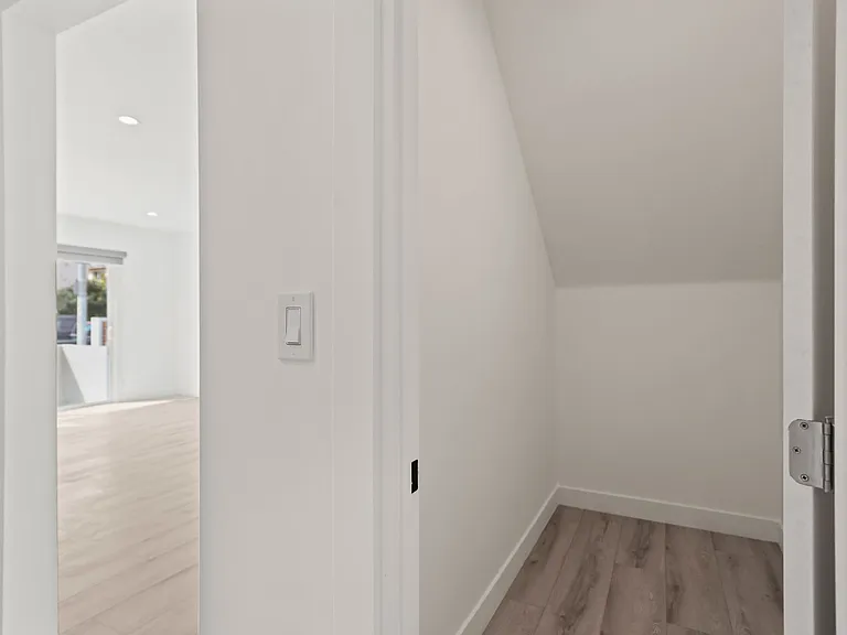 2034 S Garth Ave — Photo 58