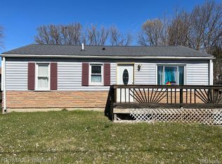 4059 Woodrow Ave, Burton, MI 48509