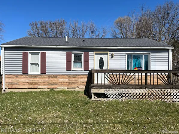 4059 Woodrow Ave, Burton, MI 48509