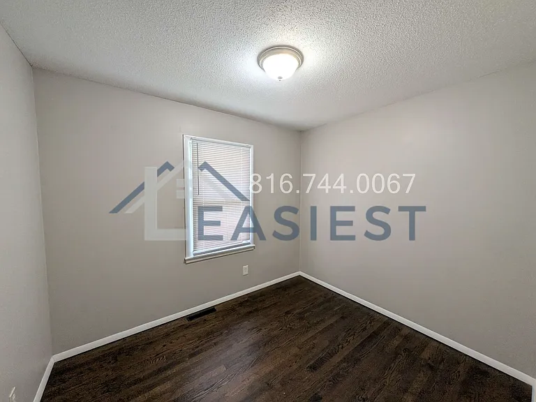 8406 E 93rd St — Photo 16