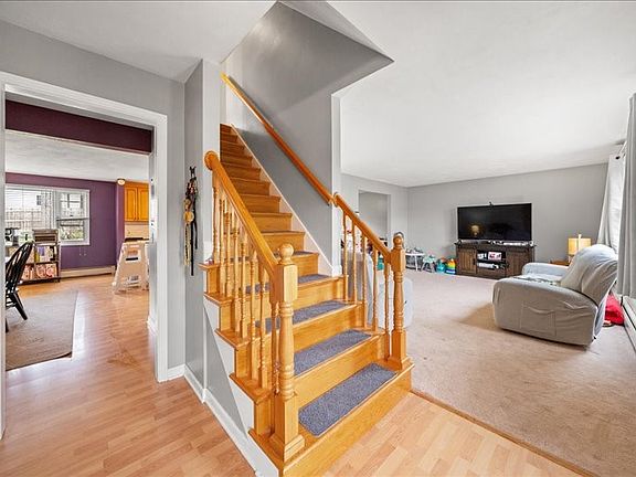 4th image of 45 Oakwood Dr