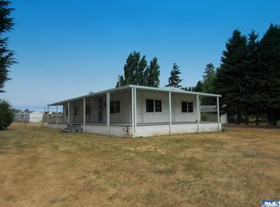 81 Peninsula St, Sequim, WA 98382