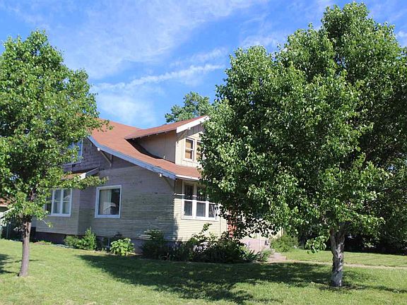 2nd image of 1002 Avenue D