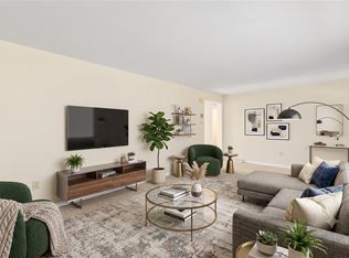 28 Elmer Ave, Warwick, RI 02886