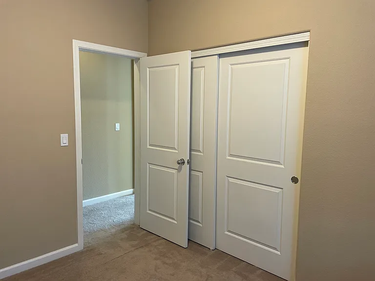 5460 Specklestone Ct — Photo 9