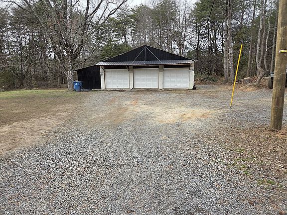 2nd image of 4531 Springs Rd