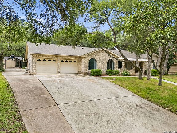 3rd image of 108 W LAUREL LN
