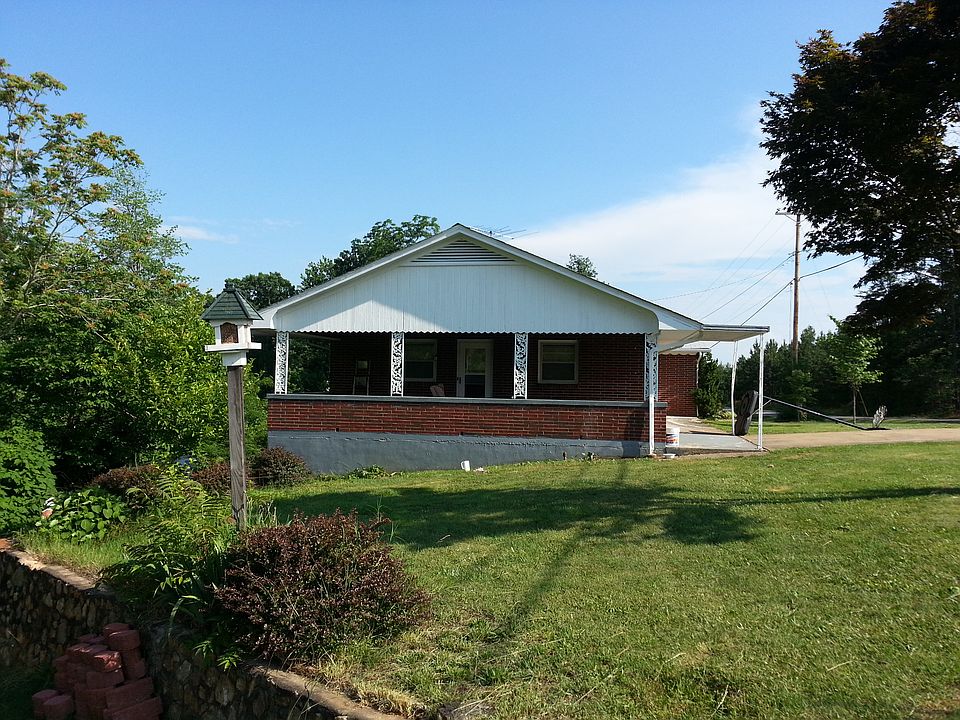 2nd image of 8510 Mountain Valley Rd