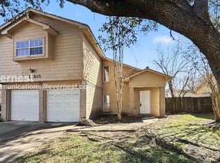 15915 Rosebriar Dr, Missouri City, TX 77489