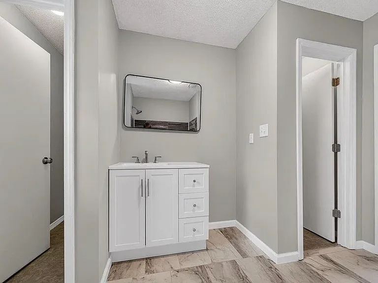 5316 Fayetteville Rd — Photo 9