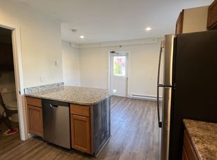 460 White Mountain Hwy #D, Milton, NH 03851