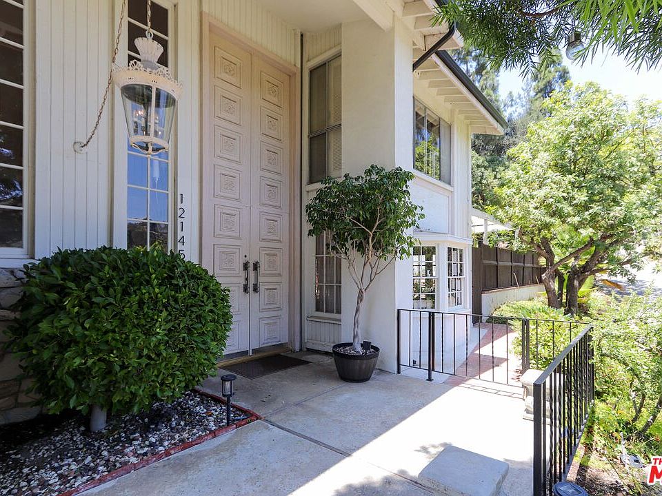 1st image of 12145 La Casa Ln