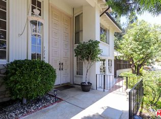 12145 La Casa Ln, Los Angeles, CA 90049