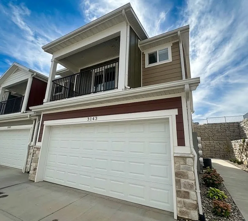 3143 N 1675 E