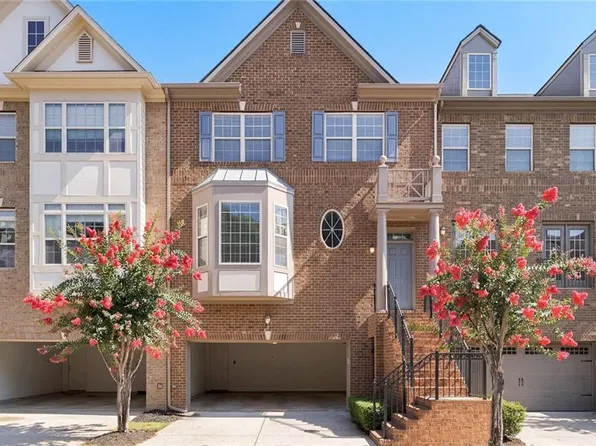 9040 Woodland Trl, Alpharetta, GA 30009