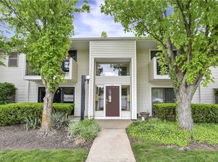 2880 N Bay Dr APT N10, Westlake, OH 44145