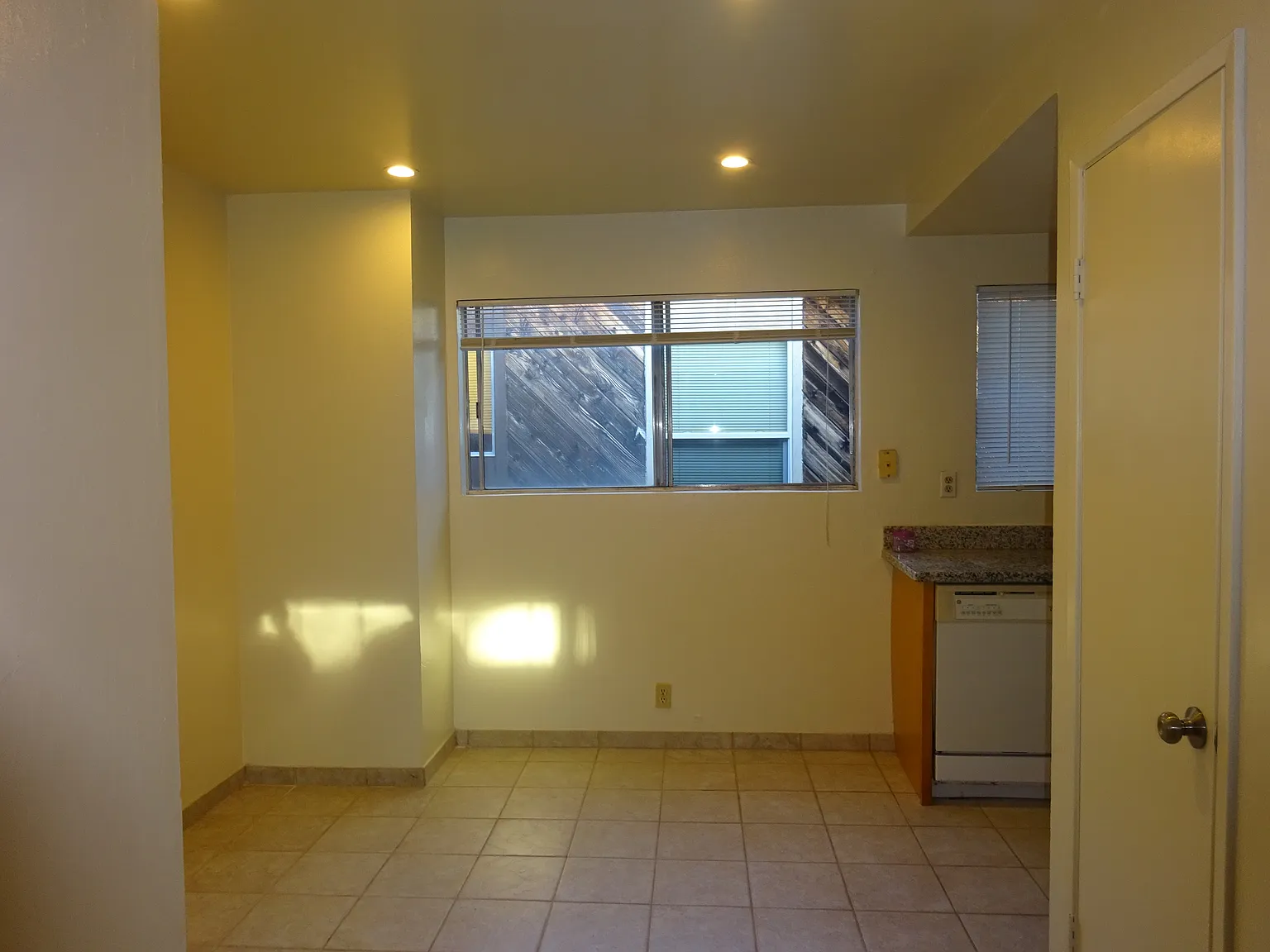 1600 Broadway Street — Photo 3