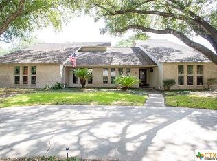 106 Woodhall Dr, Victoria, TX 77904