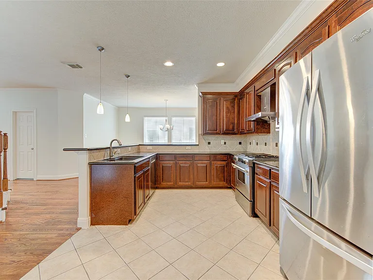 1322 Cohn St — Photo 11