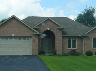 5960 Eagle Dr, Almont, MI 48003