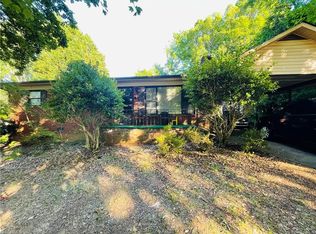 2610 Woodruff Ave, High Point, NC 27265