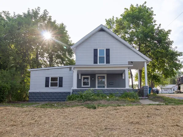 401 1/2 S 5th St, Youngwood, PA 15697