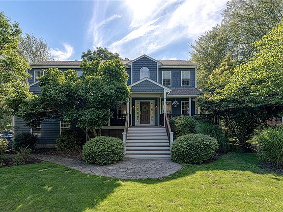 4th image of 662 Rose Hill Rd