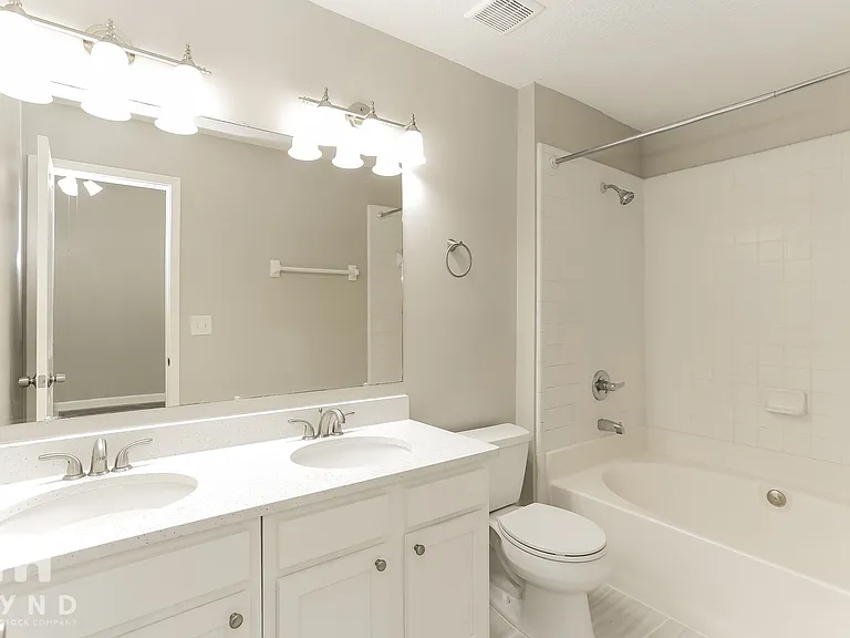 4350 Jiggermast Ave — Photo 14