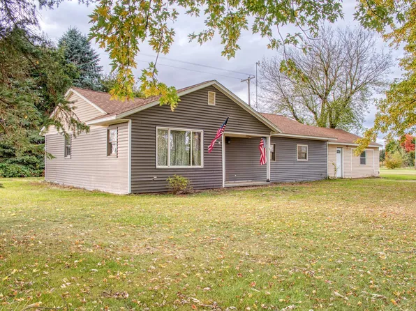 8675 N Meridian Rd, Elsie, MI 48831