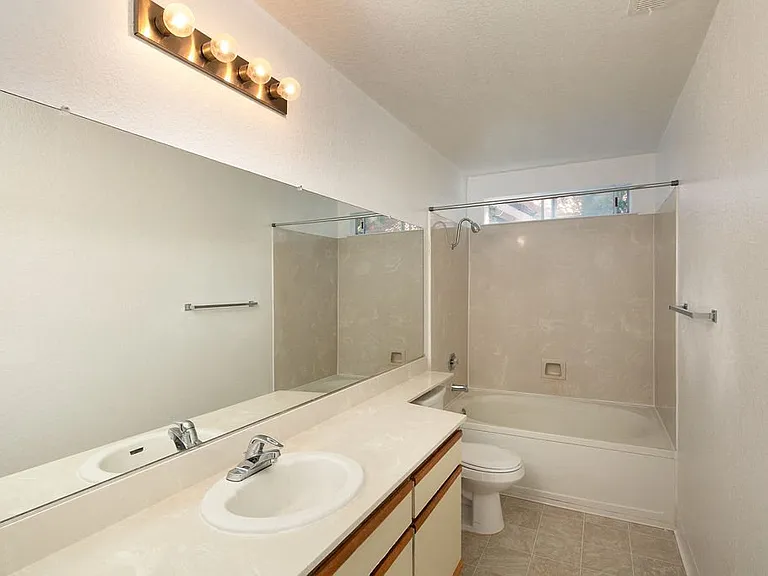 Laurel Creek — Photo 12