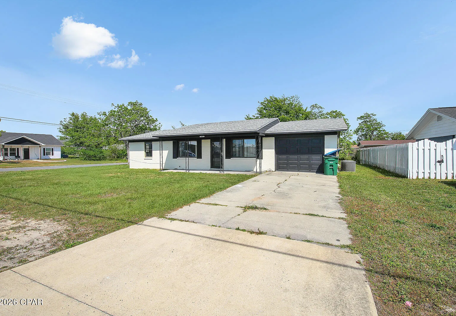 3 bed, 1000 sqft, $1,600 — Photo 4