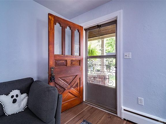 4th image of 305 Edgar Ave