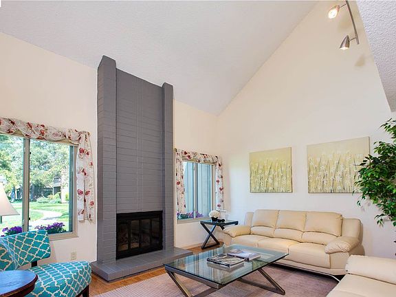 4th image of 3547 Norman Ln