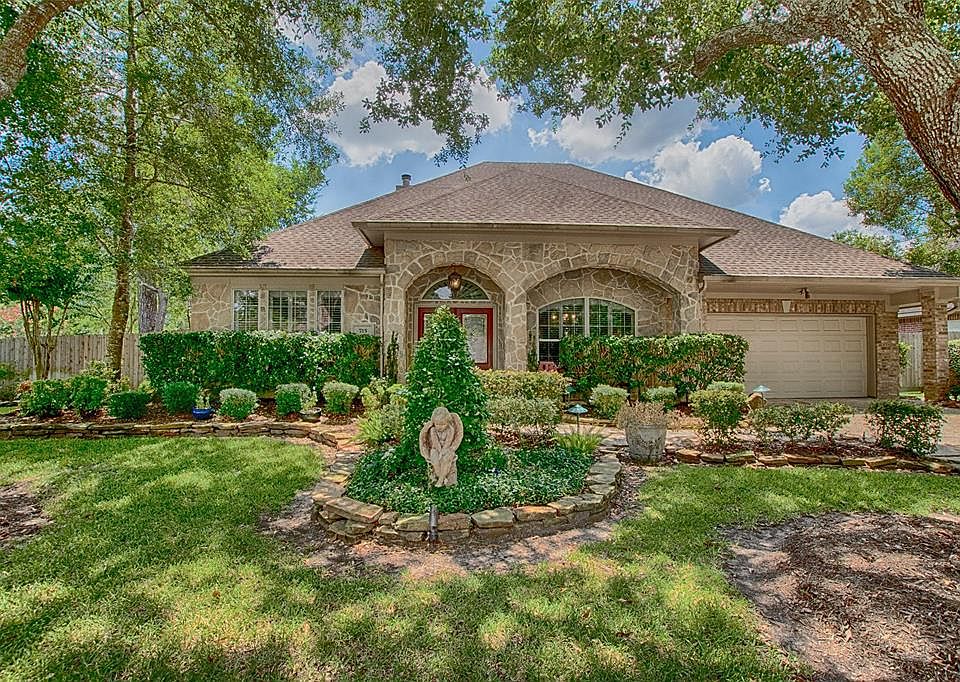 1st image of 715 Hidden Woods Ln