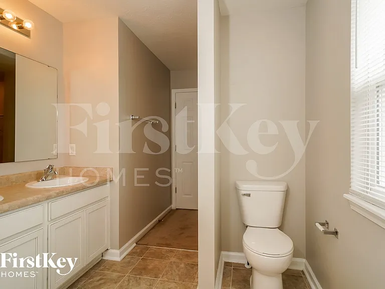 8123 Fisher Bend Dr — Photo 13